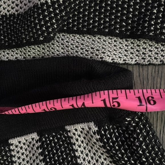 Toboggan White Label Geo  Luxury design black grey 2 piece Knit lounge  set - Picture 9 of 17